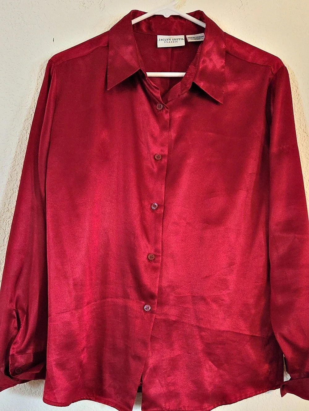 Jaclyn Smith Classic Button Down Blouse in Red Size Medium Like New